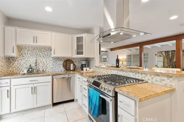 228 W Mariposa, San Clemente, California 92672