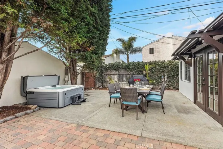 228 W Mariposa, San Clemente, California 92672