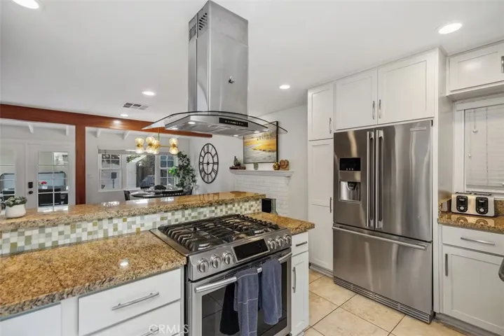 228 W Mariposa, San Clemente, California 92672
