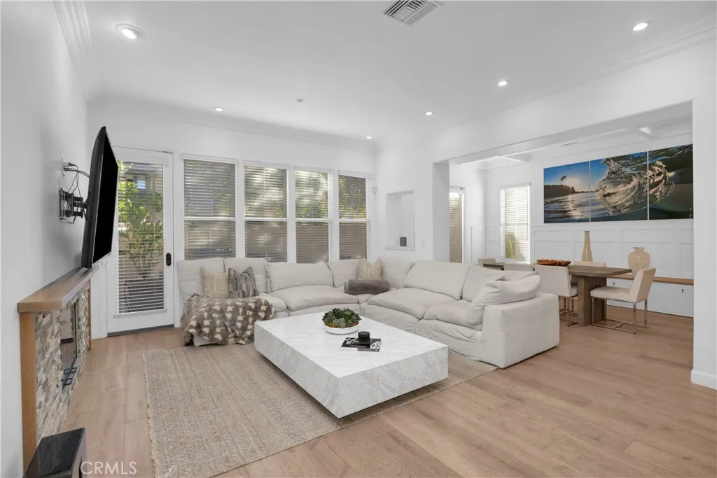 21331 Balerma Lane, Huntington Beach, California 92648 home-pic-17