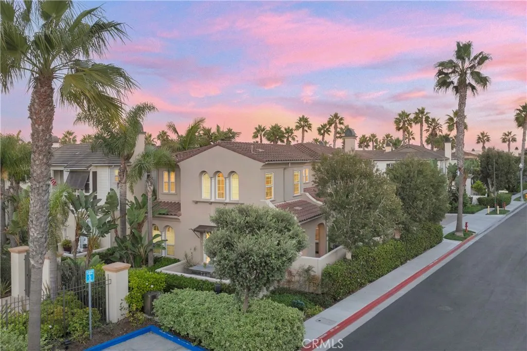21331 Balerma Lane, Huntington Beach, California 92648 home-pic-2