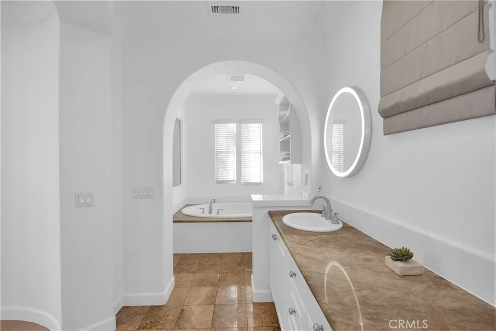 21331 Balerma Lane, Huntington Beach, California 92648 home-pic-37