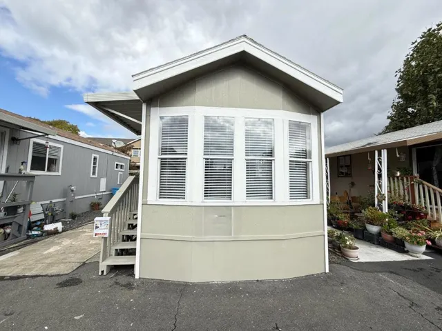 111 El Crystal Drive, Santa Rosa, California 95407