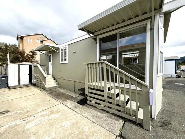111 El Crystal Drive, Santa Rosa, California 95407