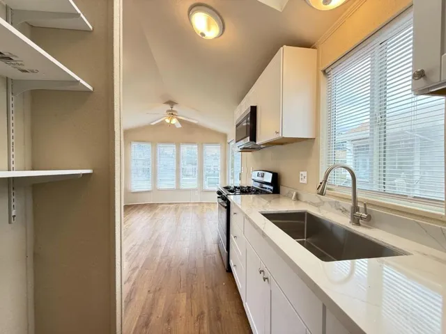 111 El Crystal Drive, Santa Rosa, California 95407