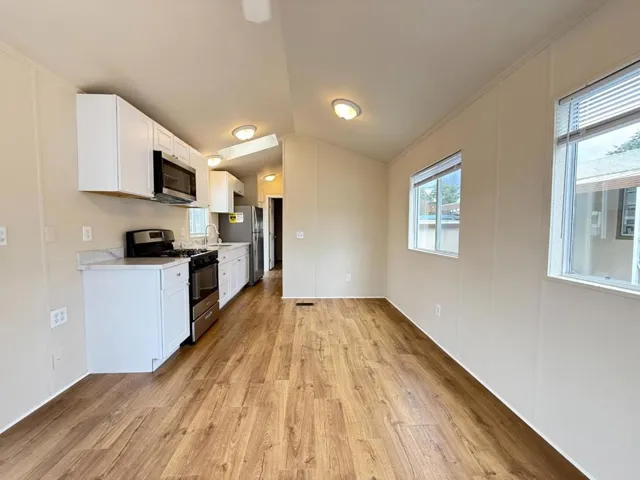 111 El Crystal Drive, Santa Rosa, California 95407