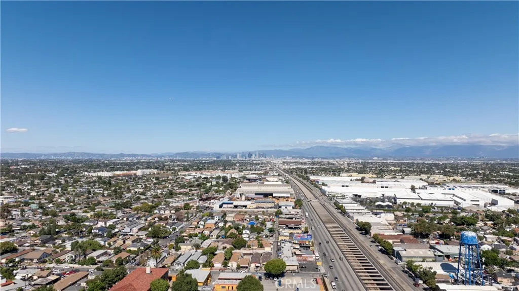 2554 Santa Ana S, Los Angeles, California 90059 home-pic-8