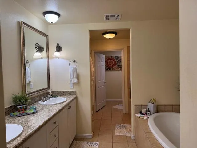 45245 Seeley Drive 15g, La Quinta, California 92253 home-pic-12
