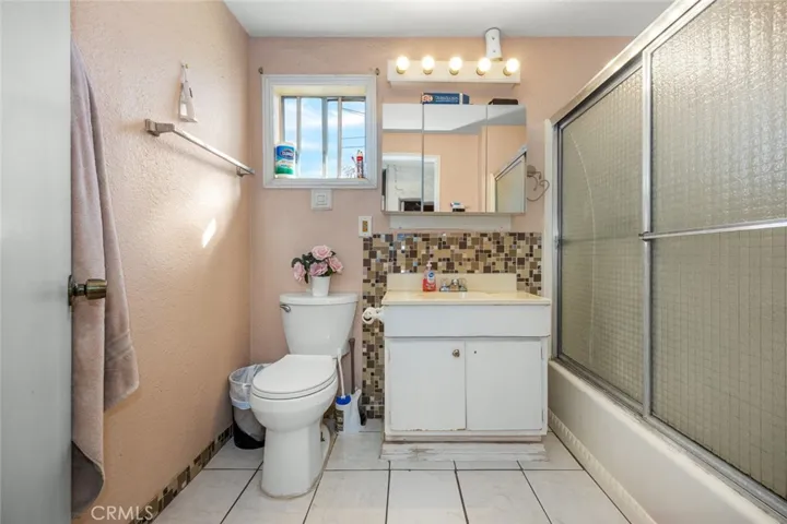 1138 Acacia Street, Corona, California 92879