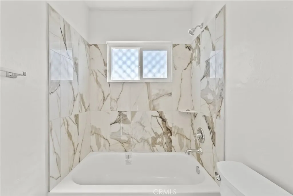 38953 Foxholm Drive, Palmdale, California 93551 home-pic-30