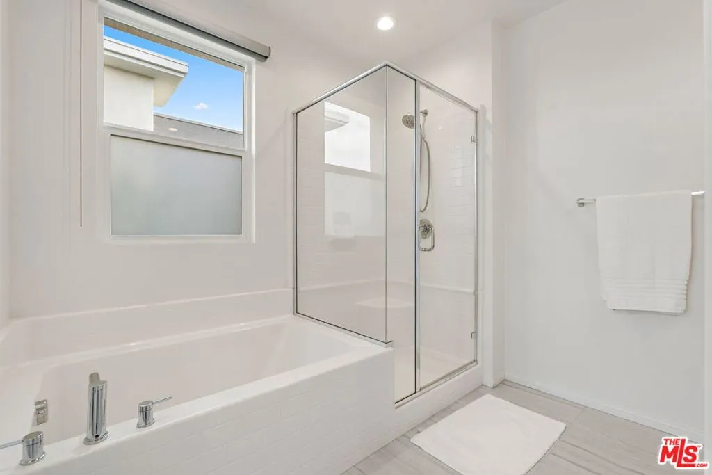 157 Steely, Irvine, California 92614 home-pic-19