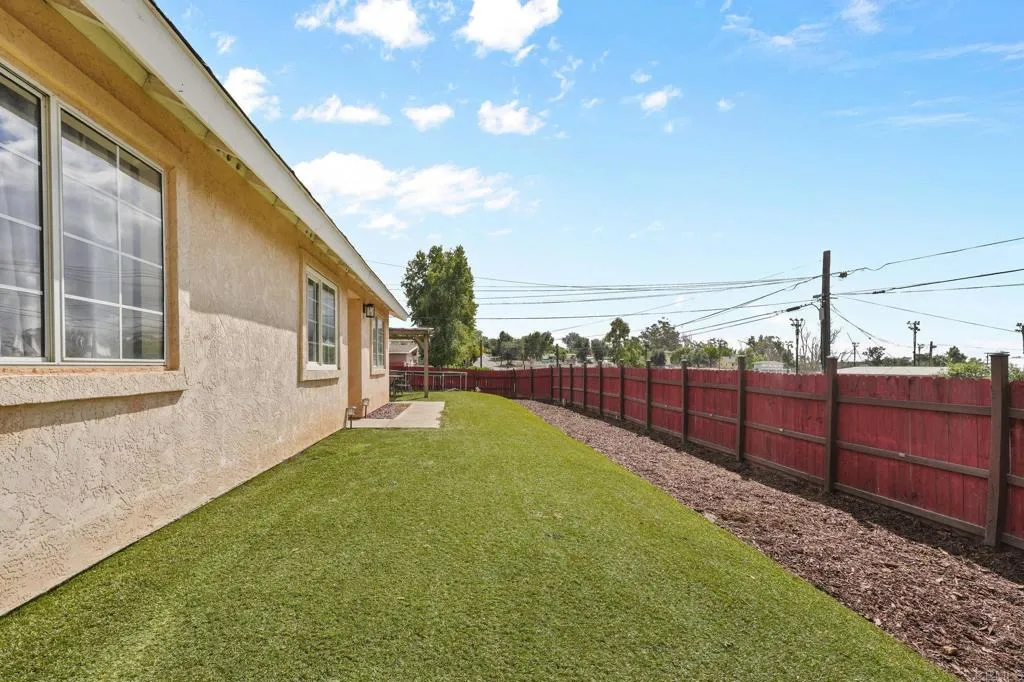 722 8th Street, Ramona, California 92065 home-pic-16