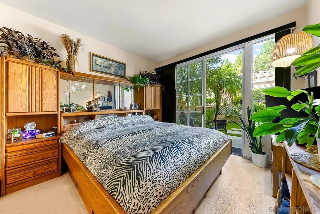 12061 Tivoli Park Row 3, San Diego, California 92128 home-pic-6