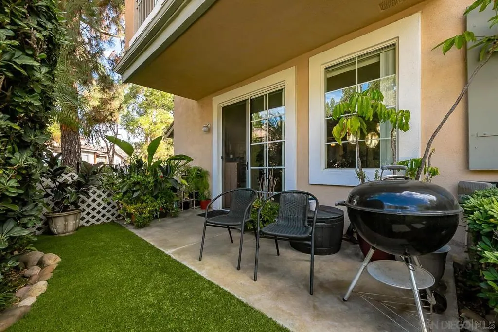 12061 Tivoli Park Row 3, San Diego, California 92128 home-pic-14