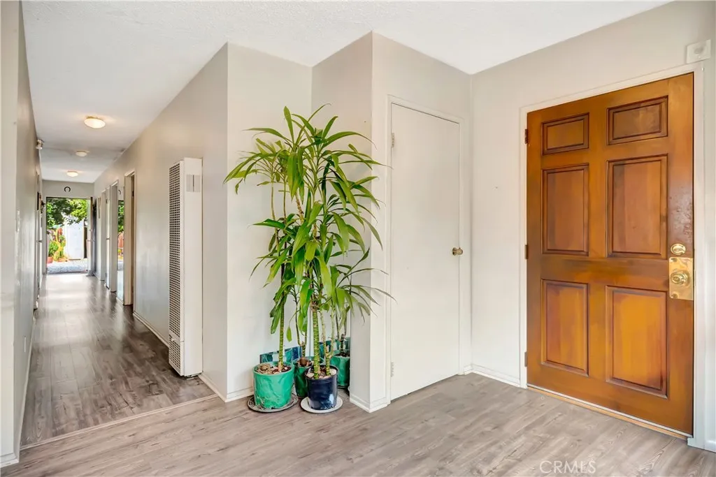 2651 Pirtle, Los Angeles, California 90039 home-pic-3