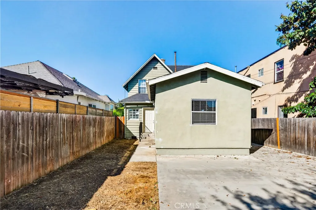 2256 W 28th Street, Los Angeles, California 90018 home-pic-33