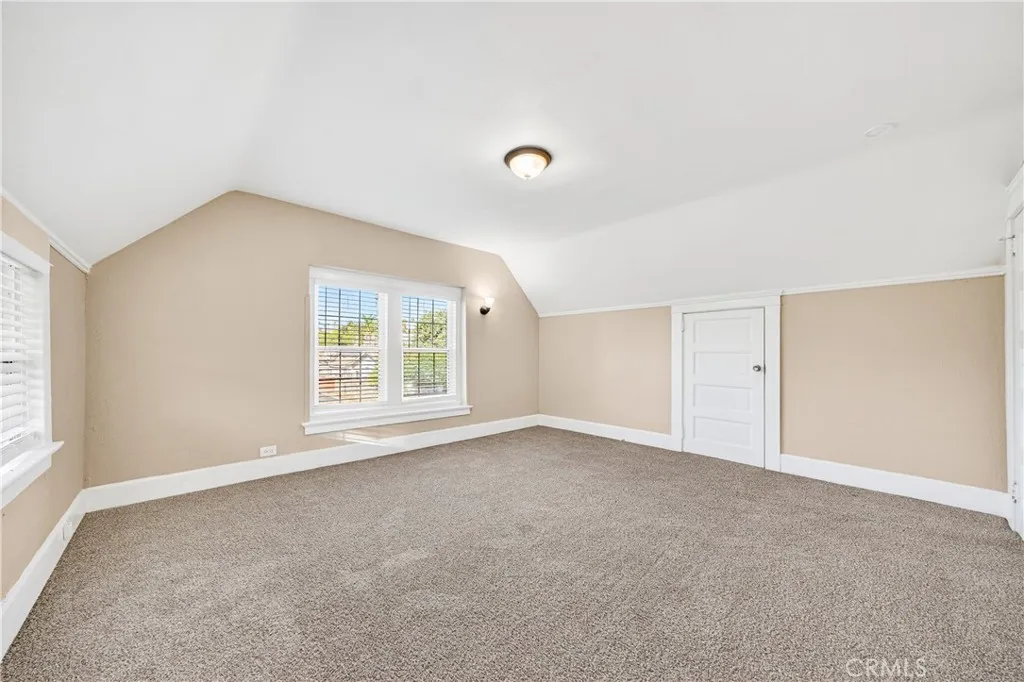 2256 W 28th Street, Los Angeles, California 90018 home-pic-23