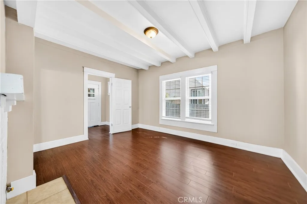 2256 W 28th Street, Los Angeles, California 90018 home-pic-8