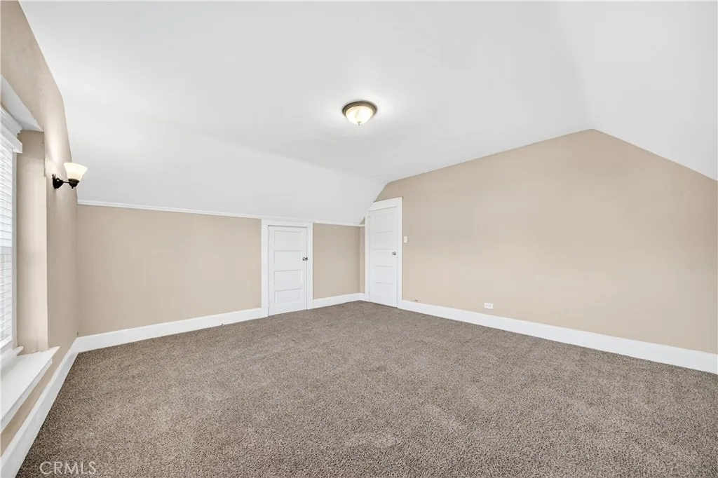 2256 W 28th Street, Los Angeles, California 90018 home-pic-24