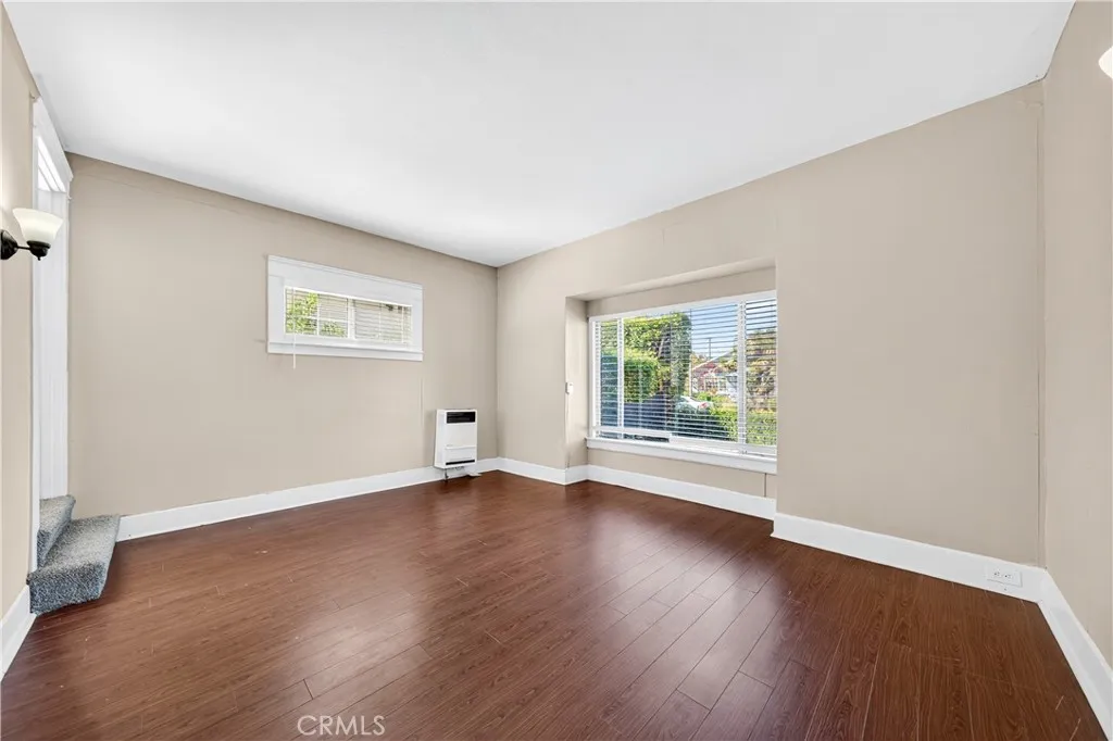 2256 W 28th Street, Los Angeles, California 90018 home-pic-4