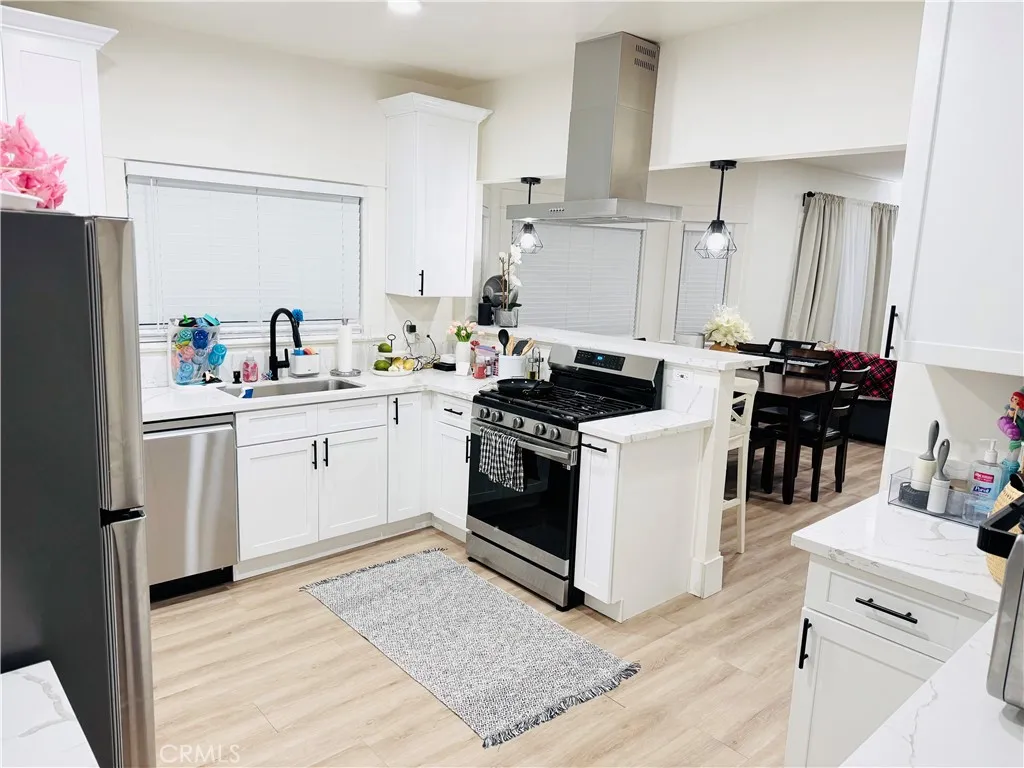 873 N Towne, Pomona, California 91767 home-pic-3