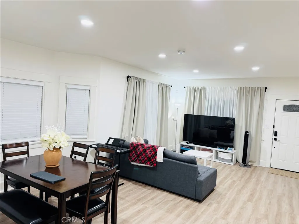 873 N Towne, Pomona, California 91767 home-pic-10