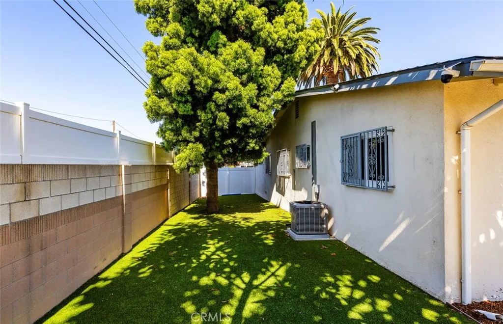 7901 Rhine Drive, Huntington Beach, California 92647 home-pic-13