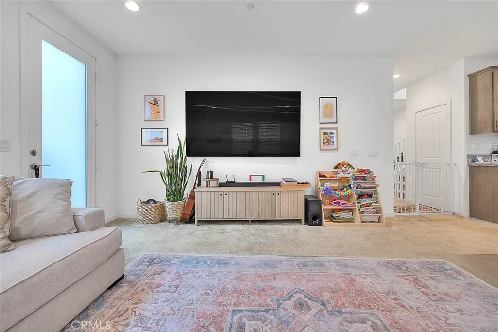 2945 E Merritt Paseo, Ontario, California 91761 home-pic-11