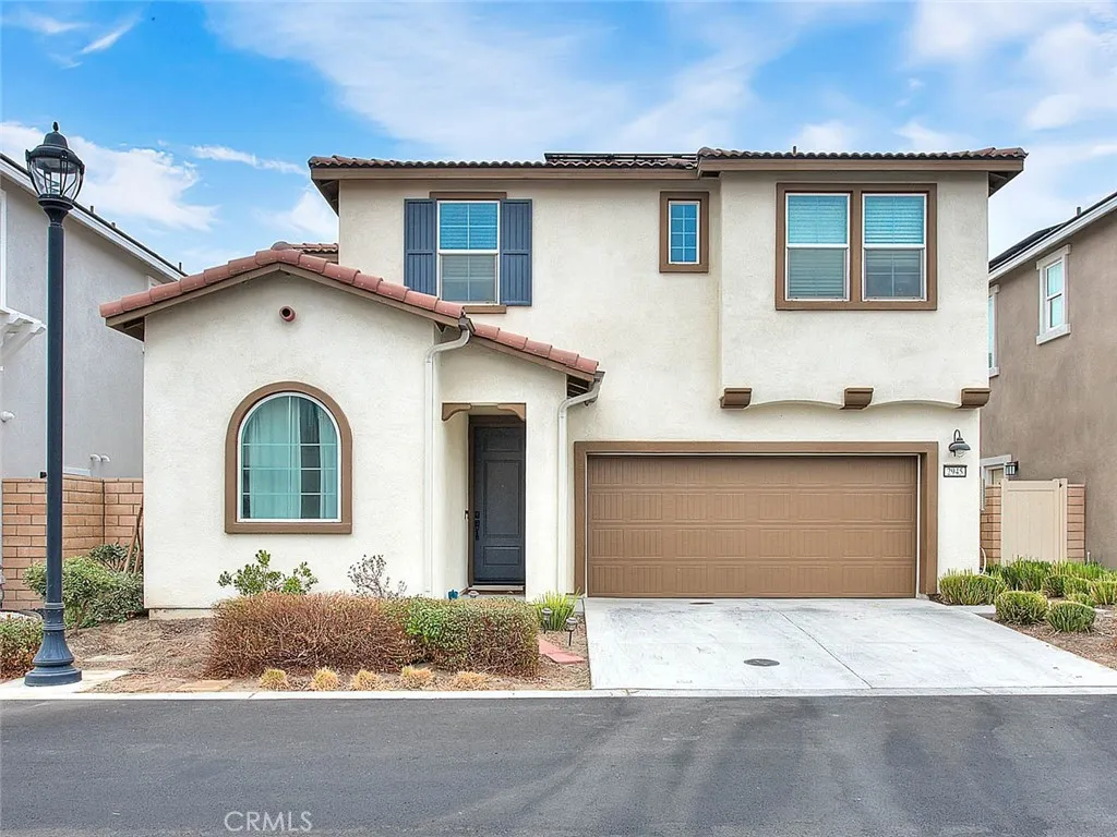 2945 E Merritt Paseo, Ontario, California 91761 home-pic-1