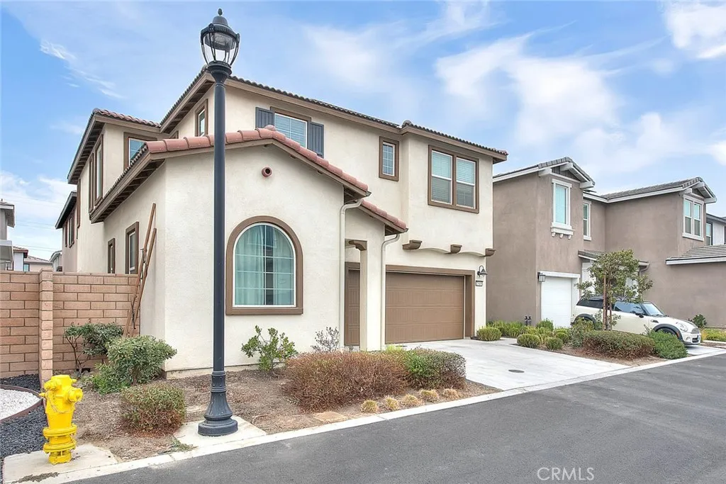 2945 E Merritt Paseo, Ontario, California 91761 home-pic-2