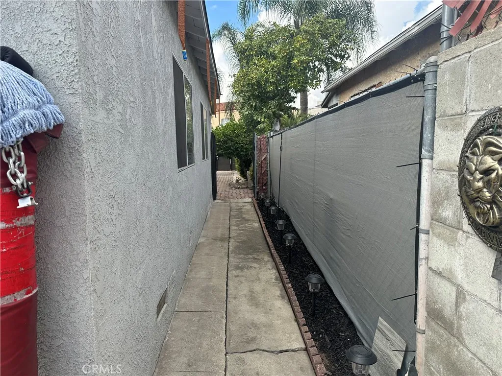 1438 S Woods, East Los Angeles, California 90022 home-pic-10