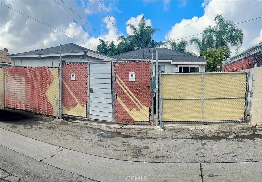 1438 S Woods, East Los Angeles, California 90022 home-pic-11