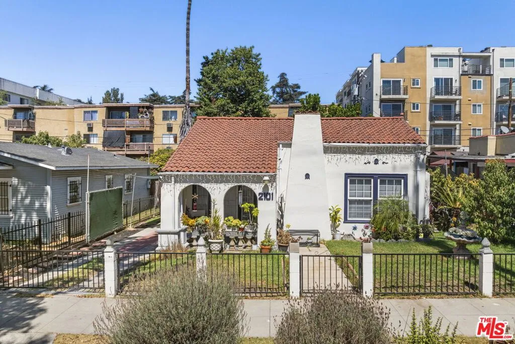 2101 Yosemite Drive, Los Angeles, California 90041 home-pic-5