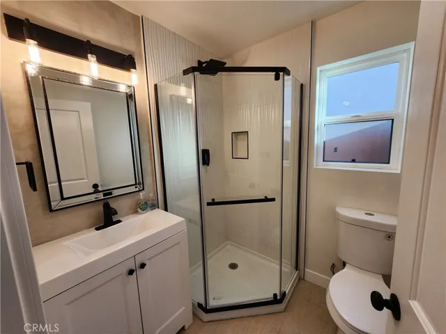 DOWNSTAIRS BATHROOM