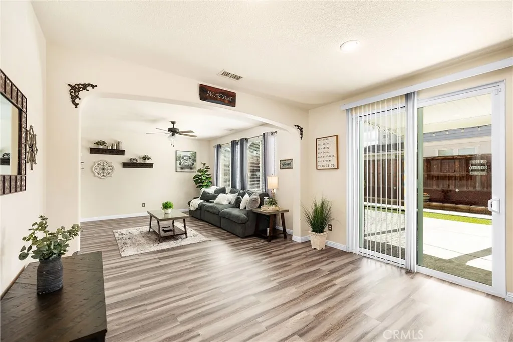 169 Carnelian Court, Hemet, California 92543 home-pic-6