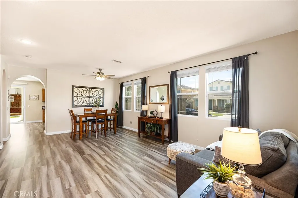 169 Carnelian Court, Hemet, California 92543 home-pic-2