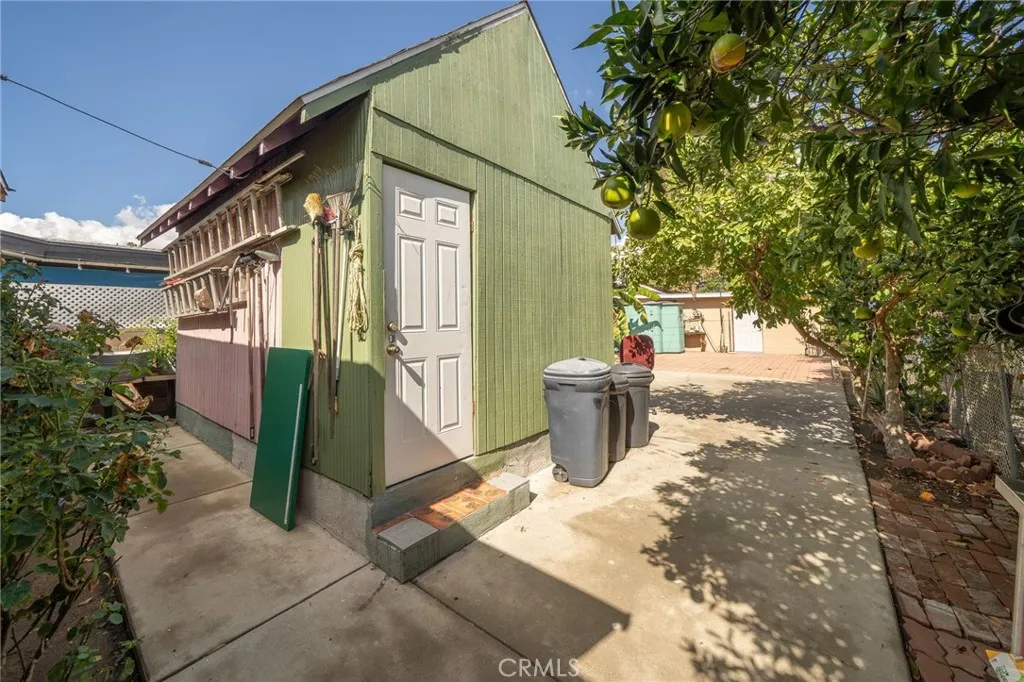 757 E Bonnie Brae, Ontario, California 91764 home-pic-20
