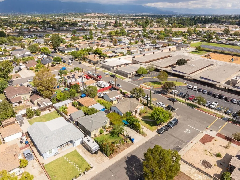 757 E Bonnie Brae, Ontario, California 91764 home-pic-41