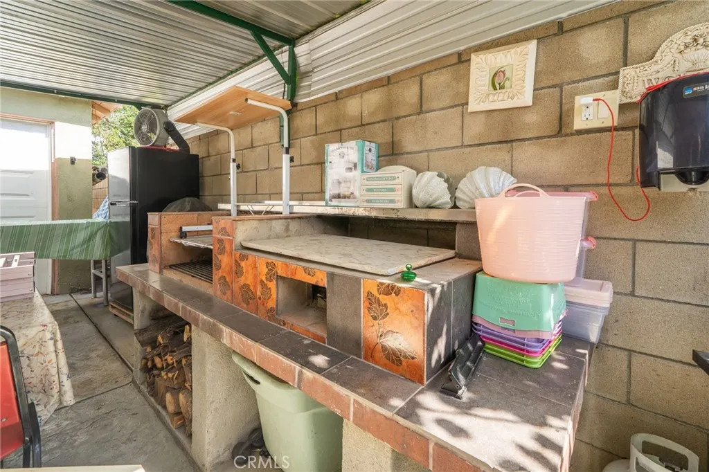 757 E Bonnie Brae, Ontario, California 91764 home-pic-25