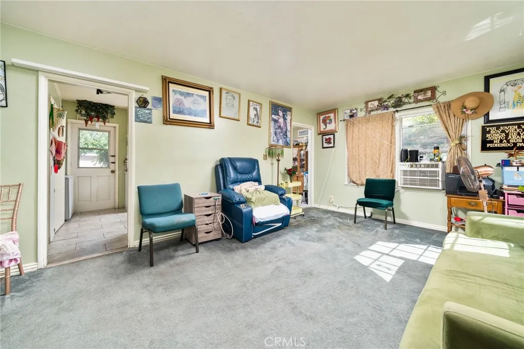 757 E Bonnie Brae, Ontario, California 91764 home-pic-6