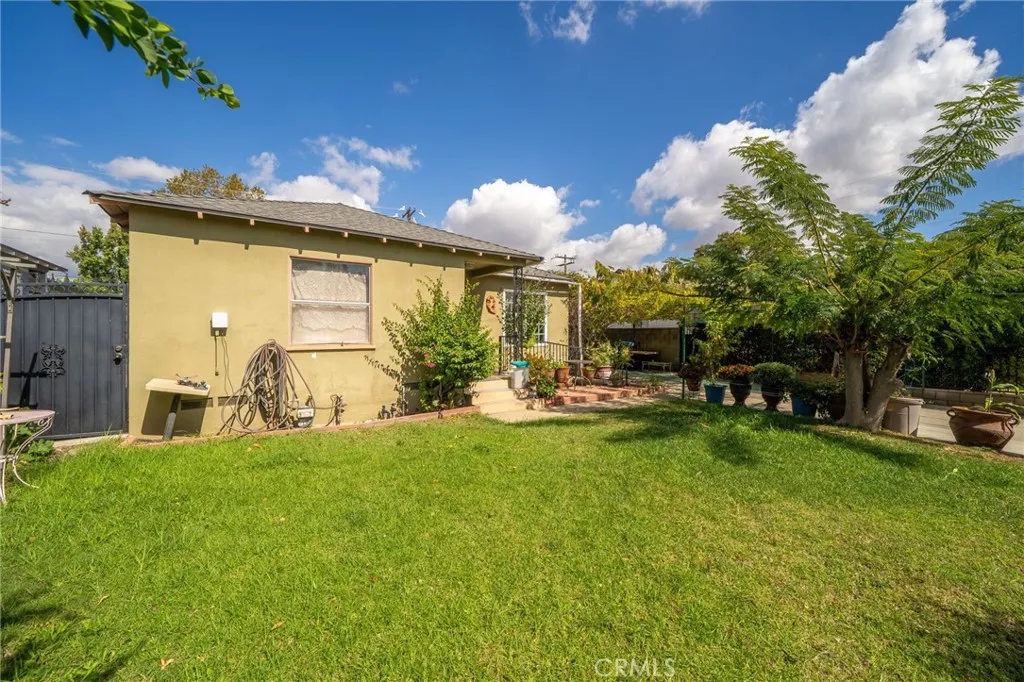 757 E Bonnie Brae, Ontario, California 91764 home-pic-2