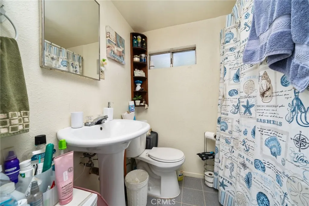 757 E Bonnie Brae, Ontario, California 91764 home-pic-28