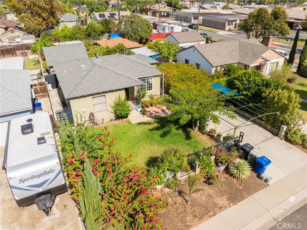 757 E Bonnie Brae, Ontario, California 91764 home-pic-30
