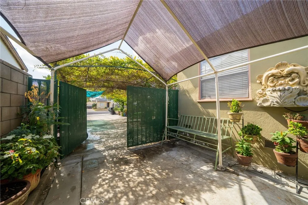757 E Bonnie Brae, Ontario, California 91764 home-pic-22