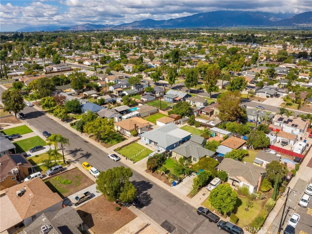 757 E Bonnie Brae, Ontario, California 91764 home-pic-39