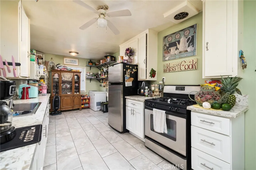 757 E Bonnie Brae, Ontario, California 91764 home-pic-8