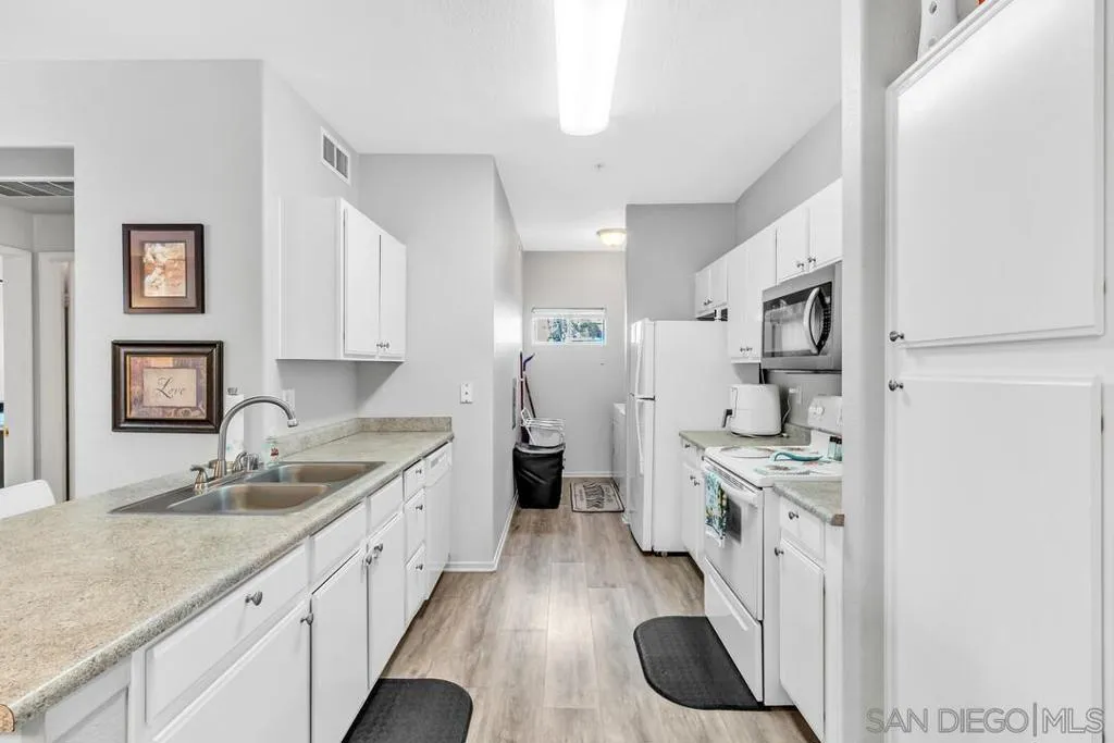 24909 Madison Avenue 3513, Murrieta, California 92562 home-pic-9
