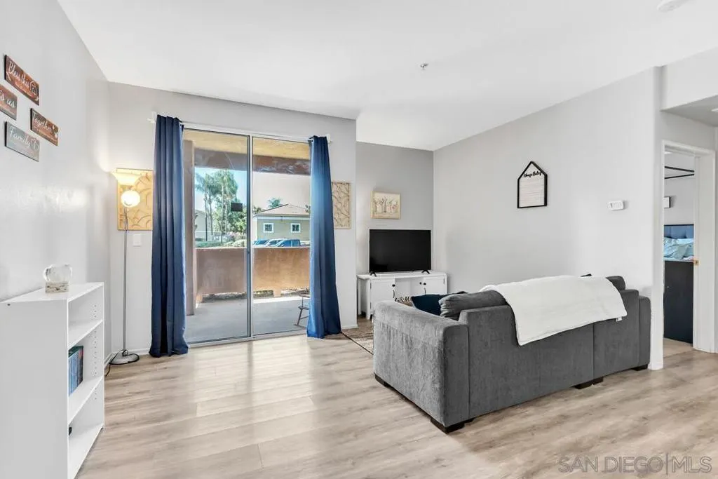 24909 Madison Avenue 3513, Murrieta, California 92562 home-pic-3