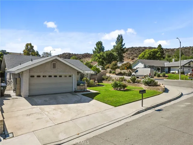 27717 Sequoia Glen, Valencia, California 91354