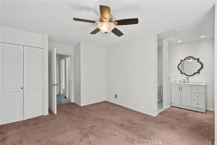 27717 Sequoia Glen, Valencia, California 91354
